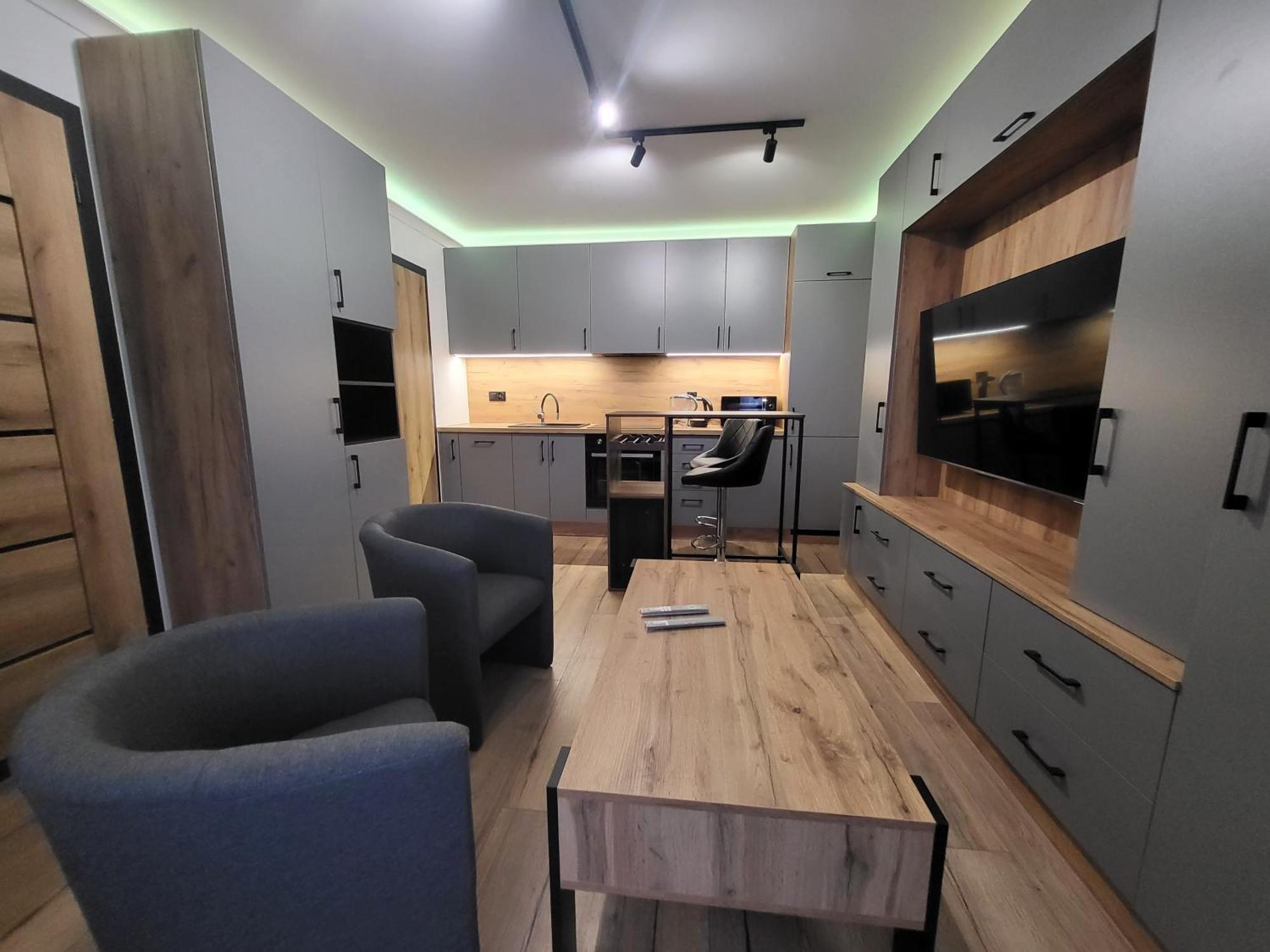 Handy Apartamenty - Mieszkania Na Doby W Centrum Rzeszowa Exterior photo